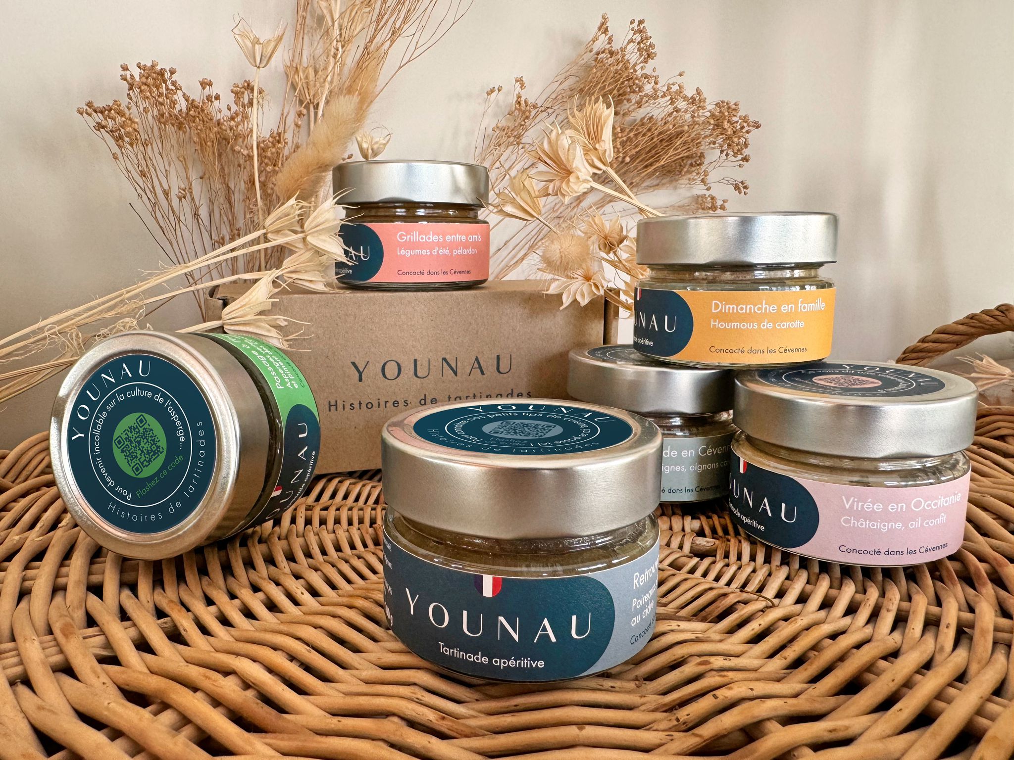 Sélection de produits de la marque Younau